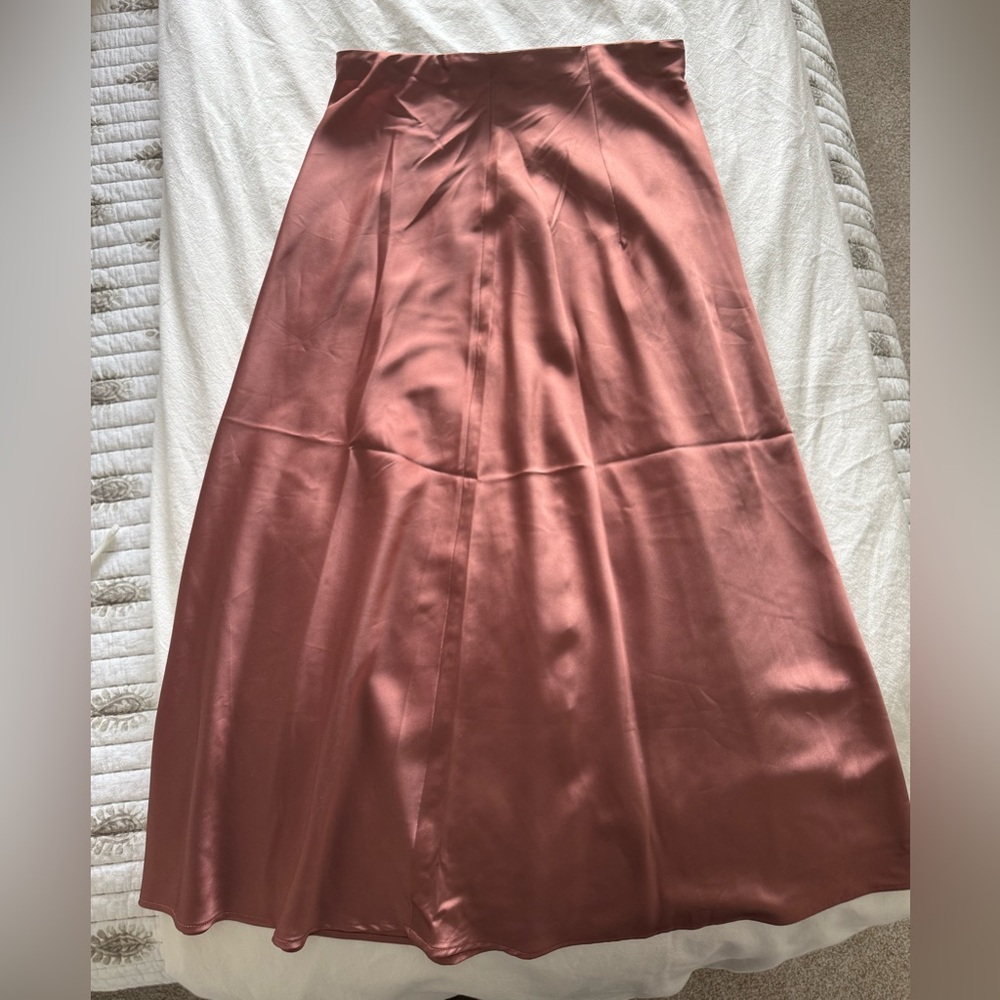 Express Satin Midi Skirt in Dusty Rose